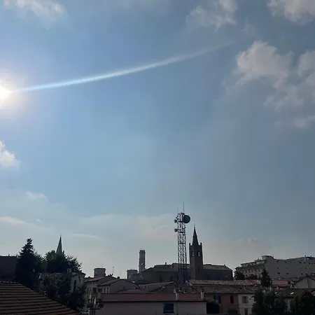 アパート White Centro