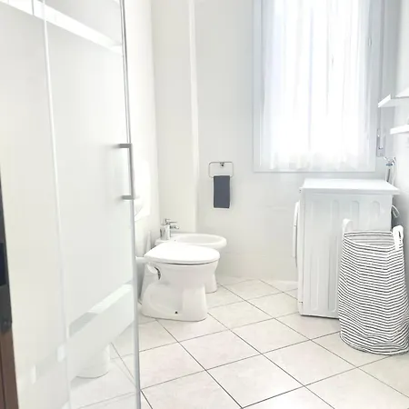 White Centro アパート *