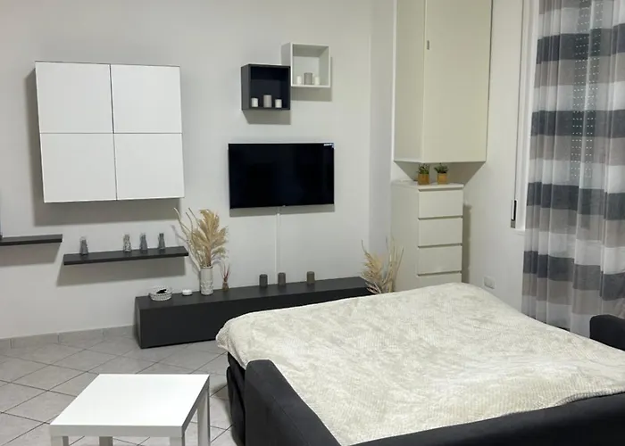 White Centro Форли